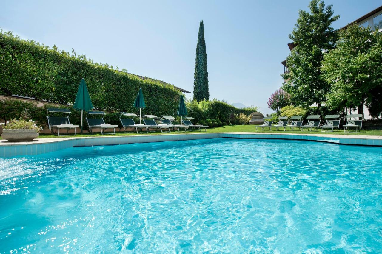 Hotel Pienzenau Am Schlosspark Meran Exterior foto